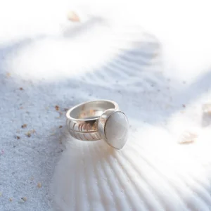 Ring Wide Drip Stone