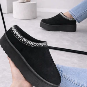 Instappers Naomi zwart