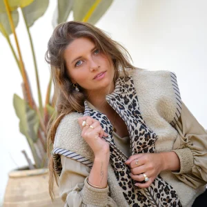 Osito Nómada Gilet Ecru Leopard